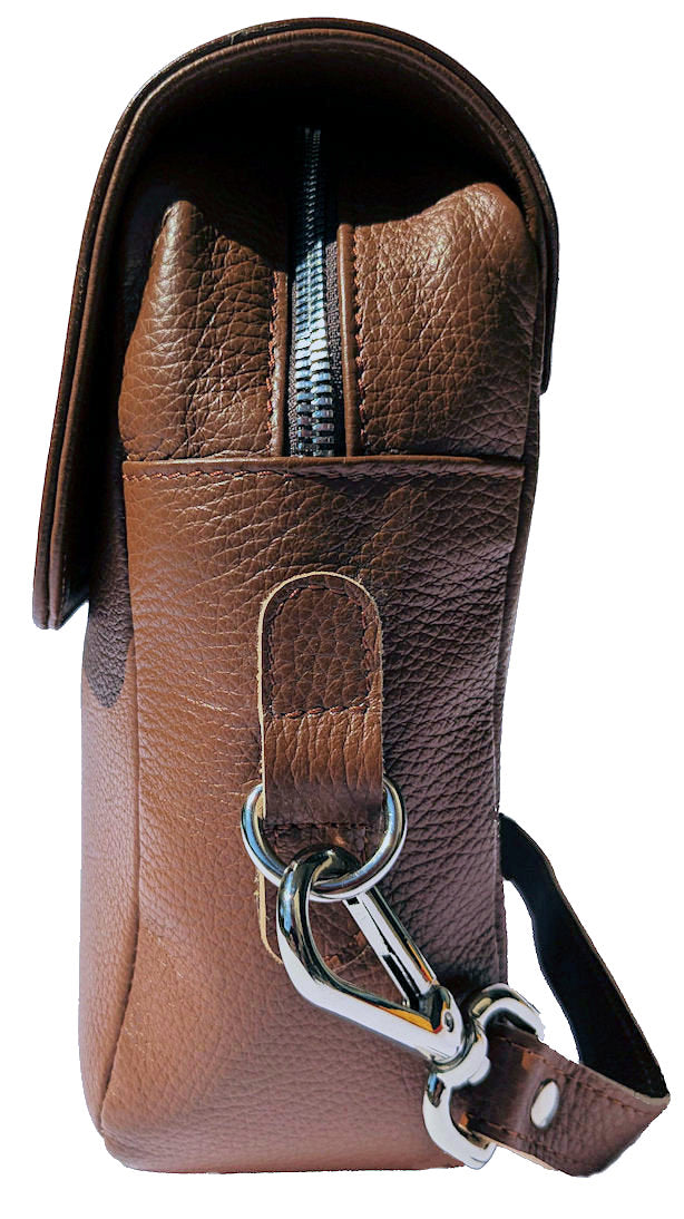 ASGADA - Die kleine Wohlfühltasche in Mittelbraun und Silber